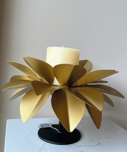 CANDELABRO LOTO DORADO BASE NEGRA